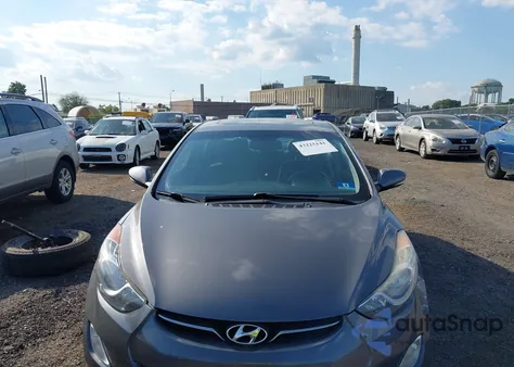 2013 Hyundai Elantra Limited z USA, uszkodzony, nr VIN 5NPDH4AEXDH276268